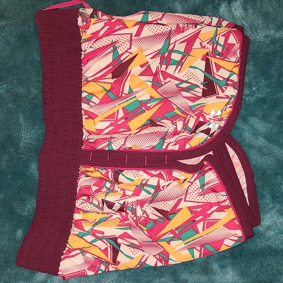 Under Armour Shorts - Picture 1 of 4